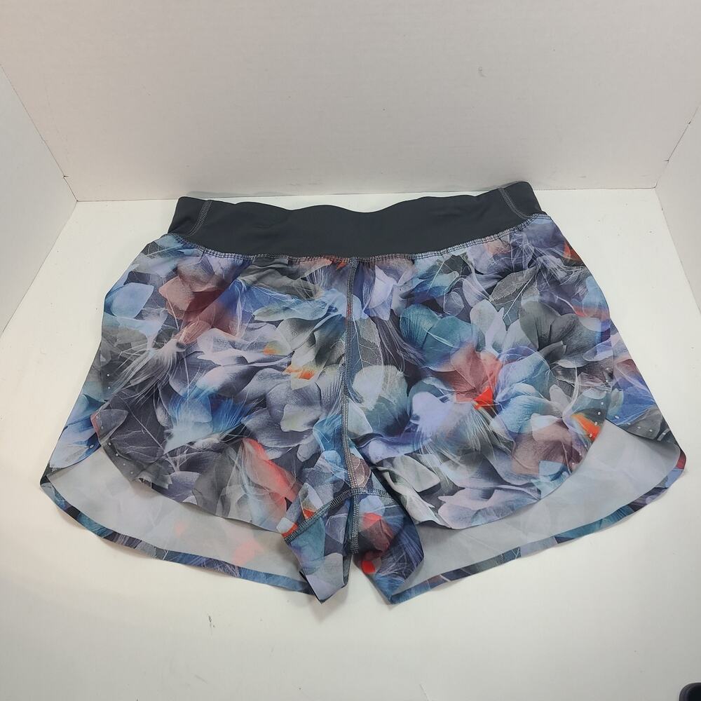 Lululemon Fast Free Reflective 3" Lined Shorts Lined Womens 8 Luminescent Floral
